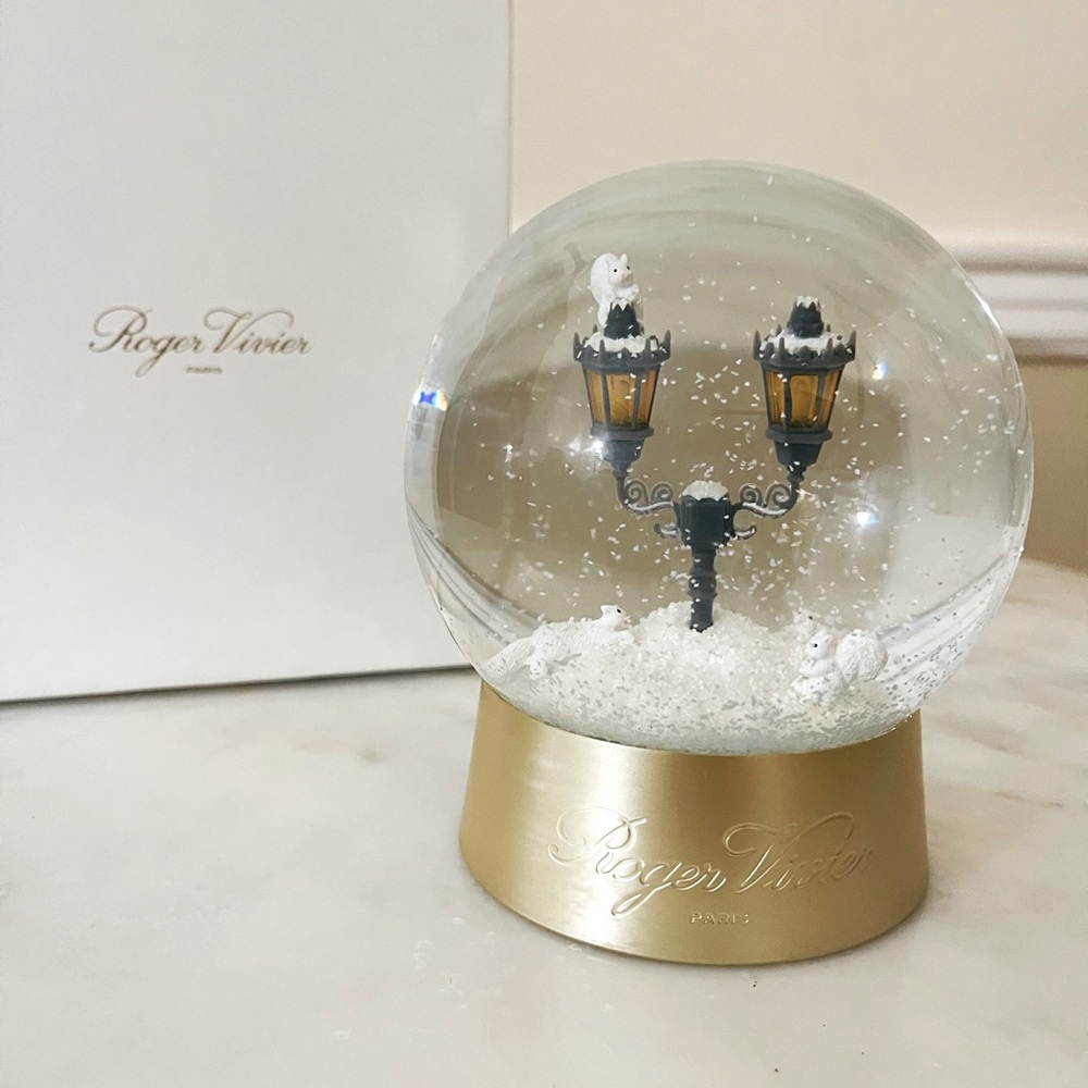 Roger Vivier snow globe